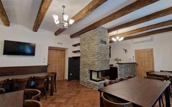 Podzámčí - EFI Krčma - lounge